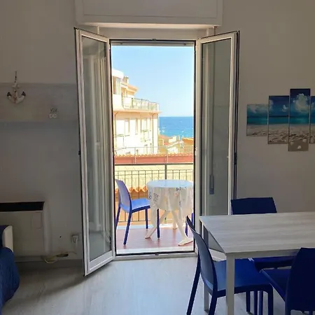 Jak's Apartment *